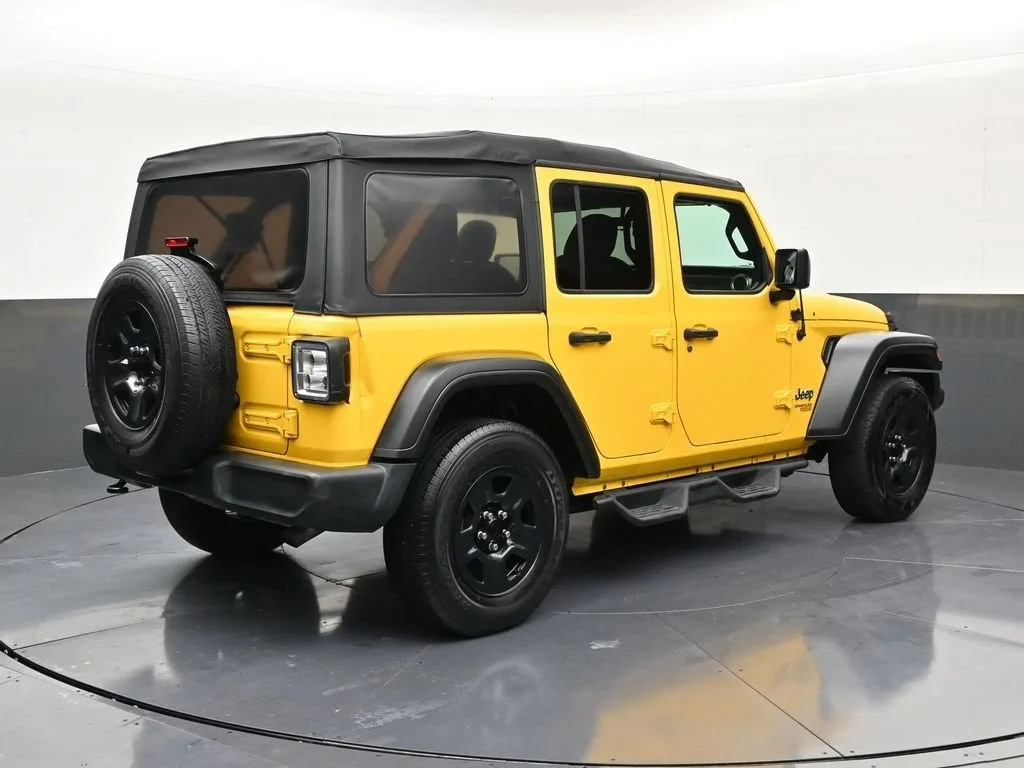 2020 Jeep Wrangler Unlimited Sport 4x4 photo 5