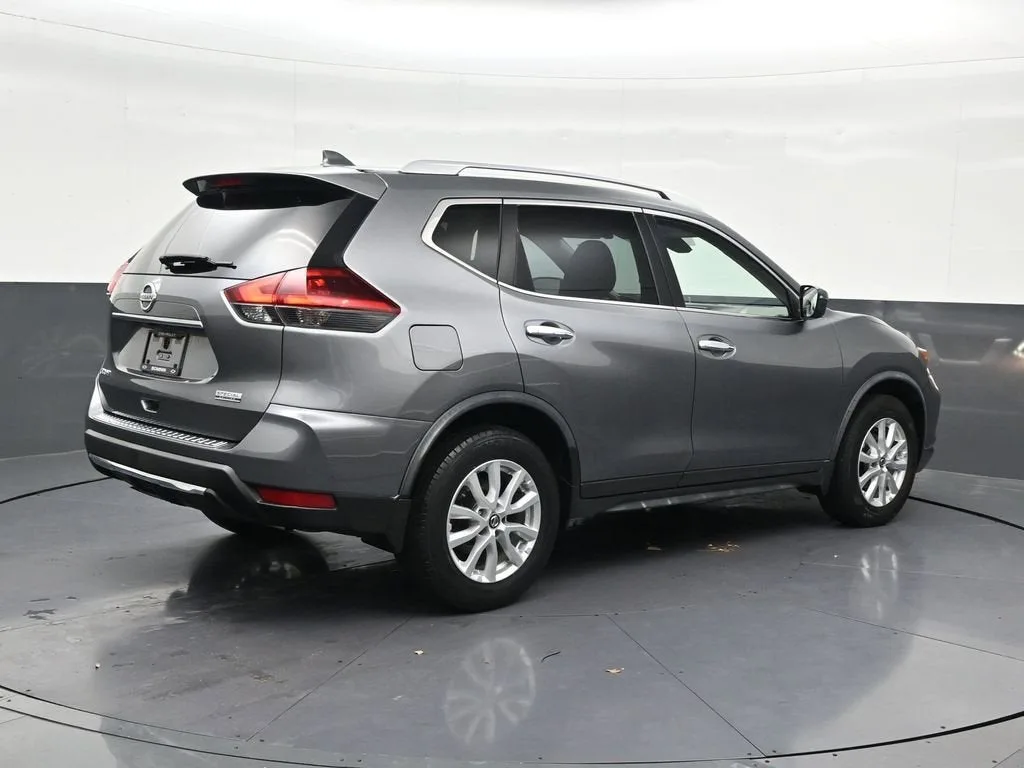 2020 Nissan Rogue S FWD photo 5