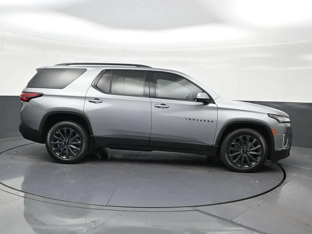 2023 Chevrolet Traverse RS photo 7