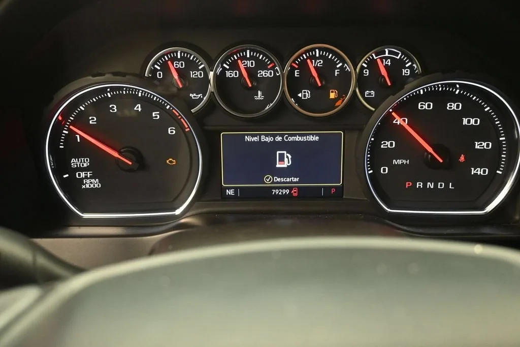2021 Chevrolet Silverado 1500 RST photo 11