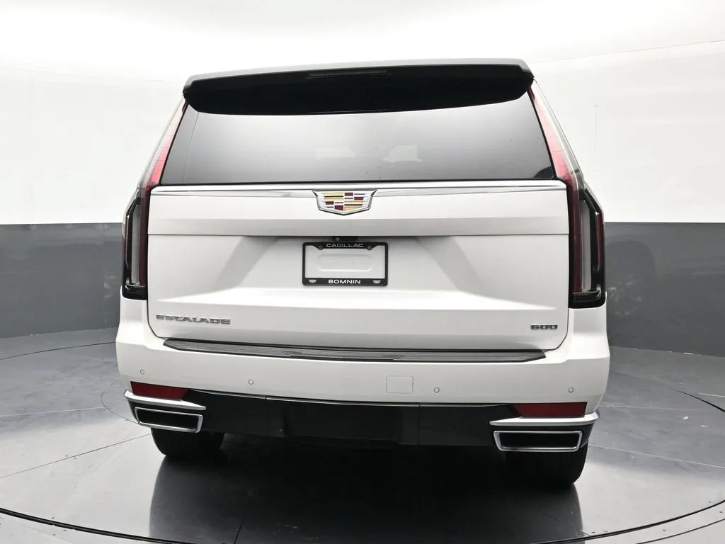 2023 Cadillac Escalade RWD Premium Luxury photo 4