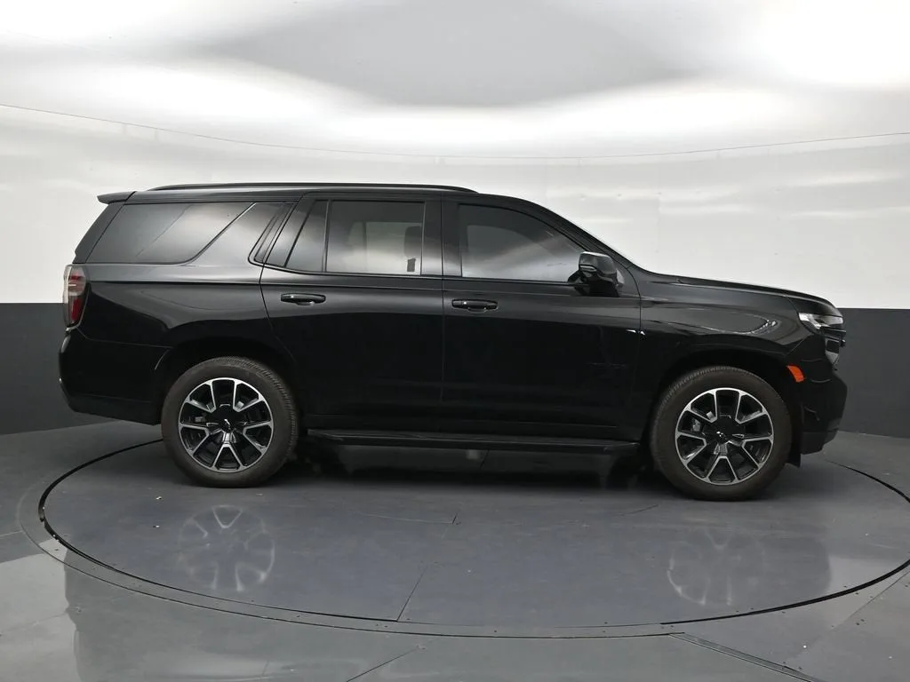 2023 Chevrolet Tahoe RST photo 6