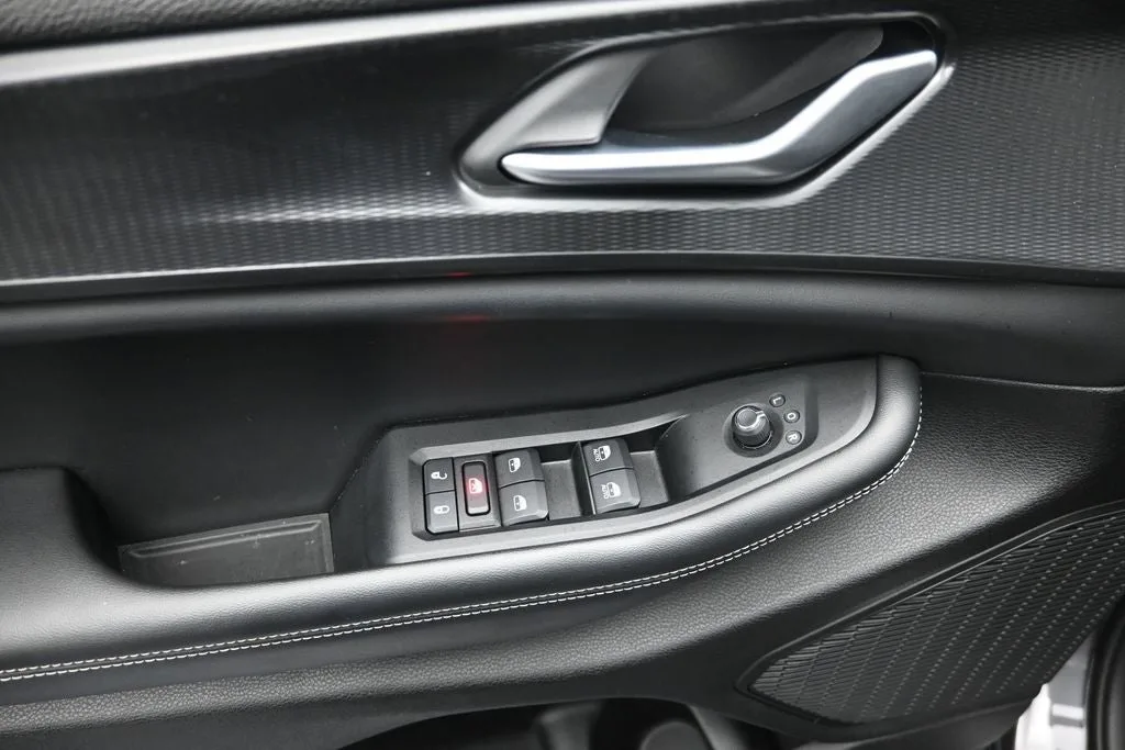 2023 Jeep Grand Cherokee L Altitude photo 10