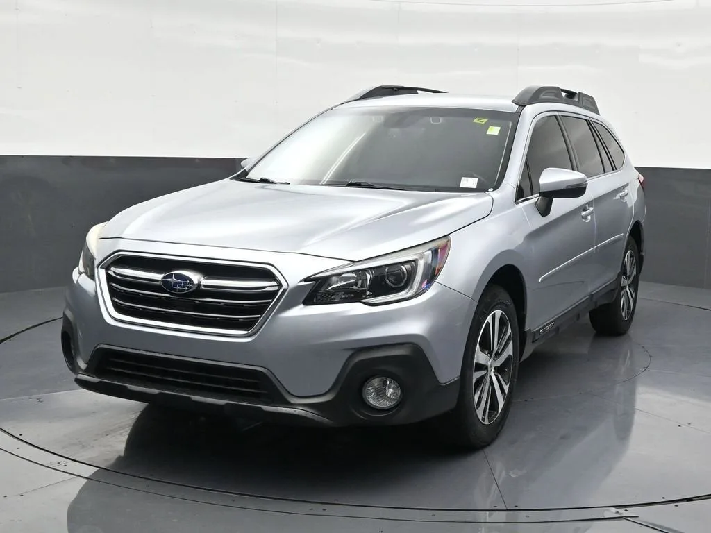 2019 Subaru Outback Limited photo 9