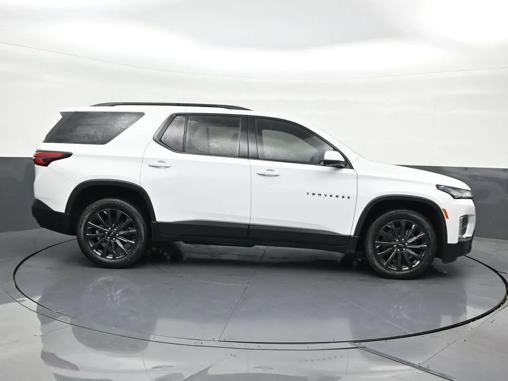 2023 Chevrolet Traverse RS photo 7