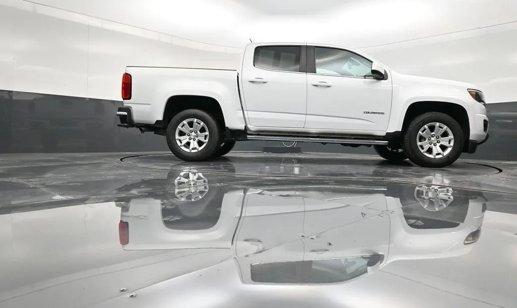 2020 Chevrolet Colorado LT photo 25