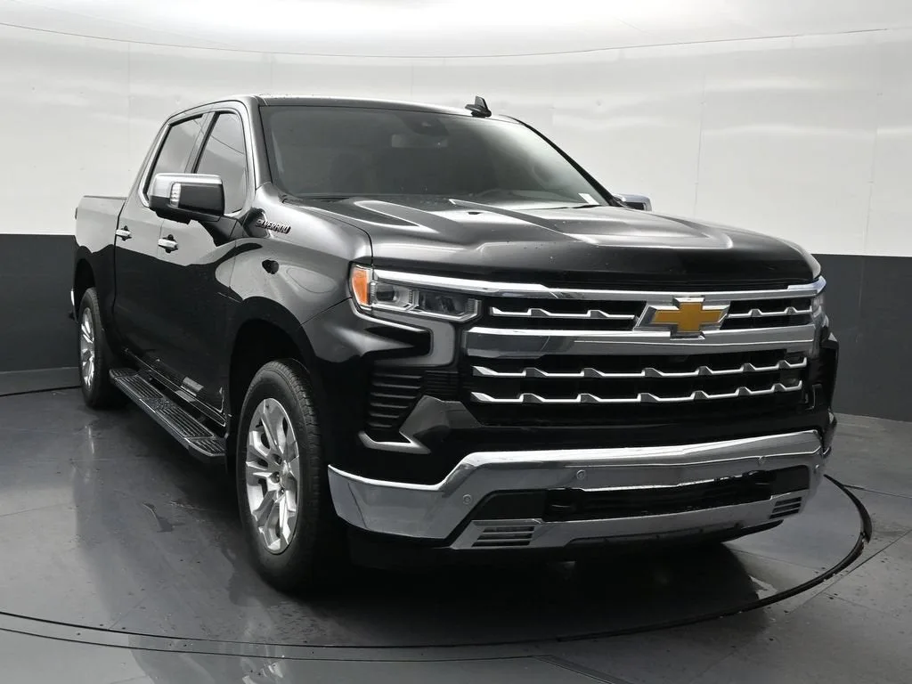 2024 Chevrolet Silverado 1500 LTZ photo 8