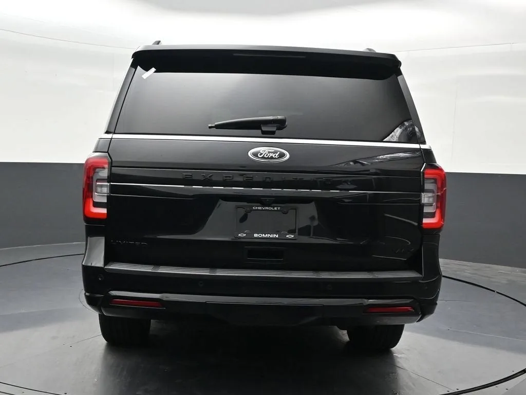 2024 Ford Expedition Max Limited photo 4