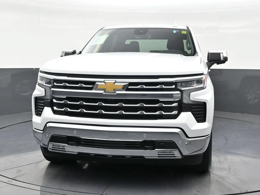 2023 Chevrolet Silverado 1500 LTZ photo 8