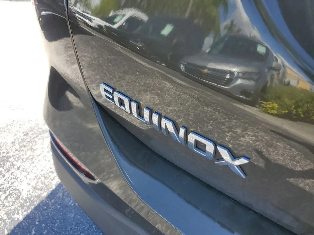 2023 Chevrolet Equinox LT photo 12