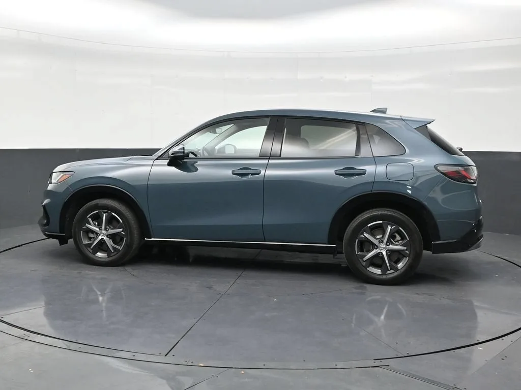 2023 Honda HR-V 2WD EX-L photo 2