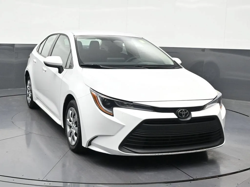 2023 Toyota Corolla LE photo 8