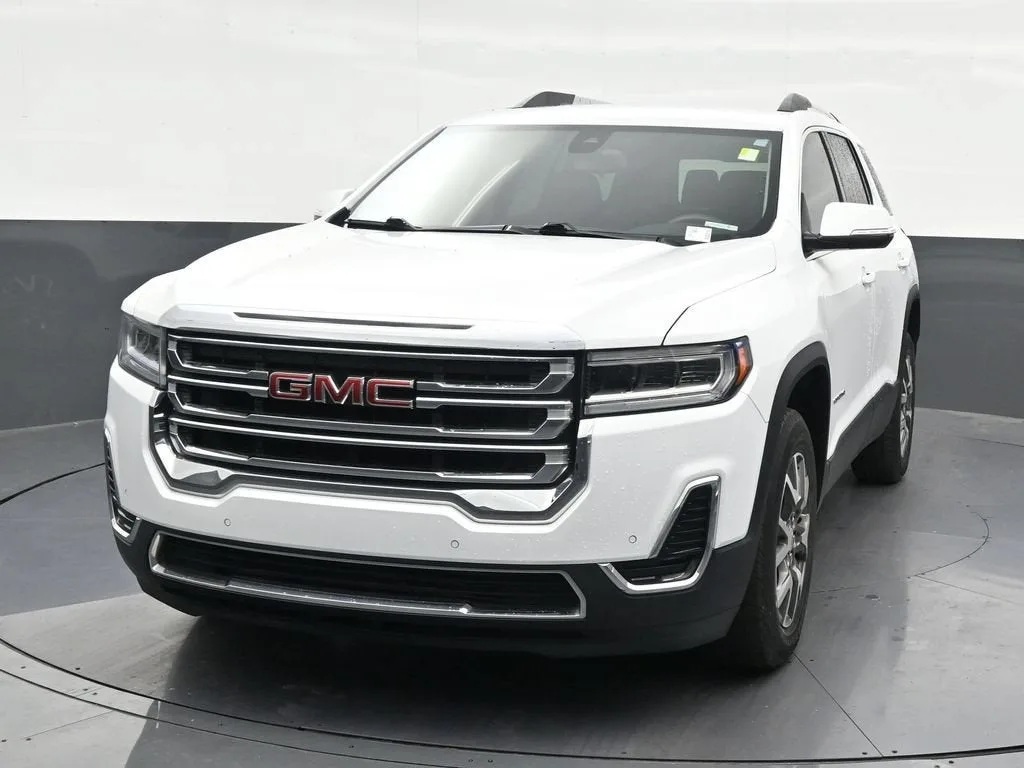 2022 GMC Acadia SLE photo 9