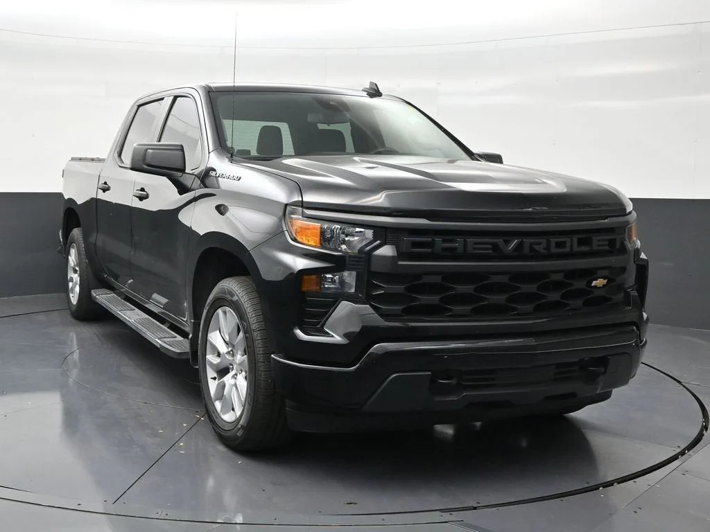 2024 Chevrolet Silverado 1500 Custom photo 7