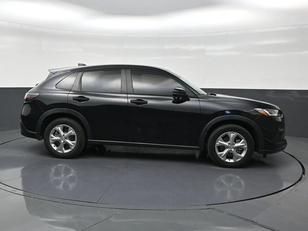 2025 Honda HR-V 2WD LX photo 6