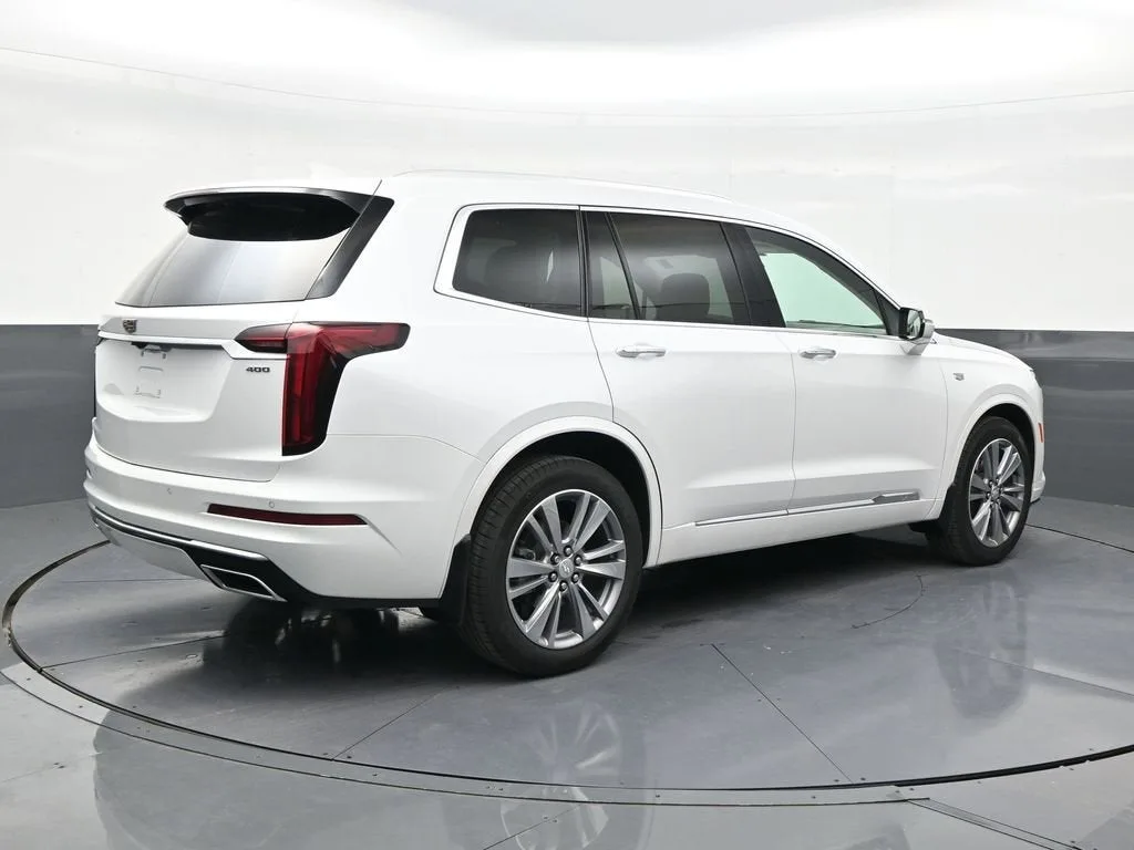 2025 Cadillac XT6 Premium Luxury photo 5