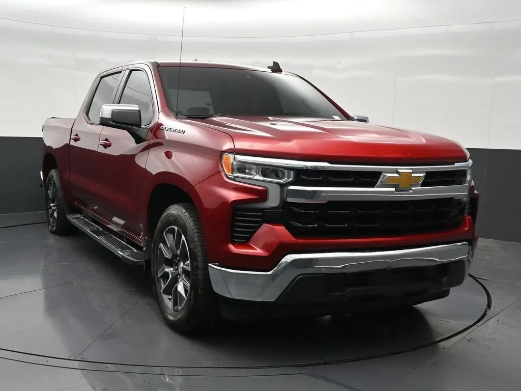 2023 Chevrolet Silverado 1500 LT photo 8