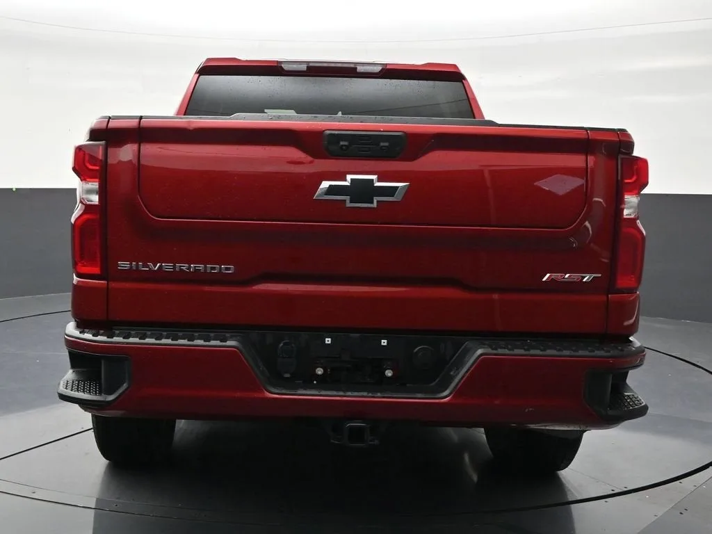 2025 Chevrolet Silverado 1500 RST photo 4