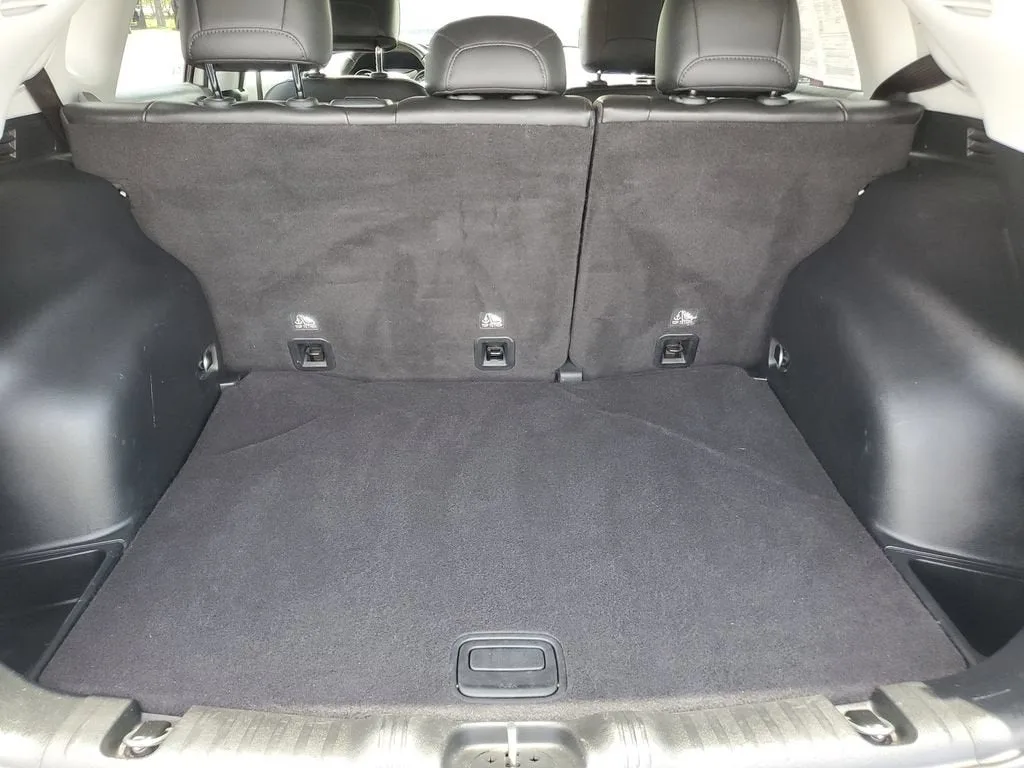 2019 Jeep Compass Latitude 4x4 photo 8