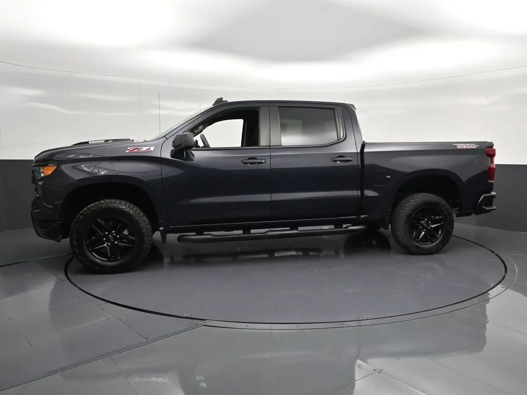 2024 Chevrolet Silverado 1500 Custom Trail Boss photo 7