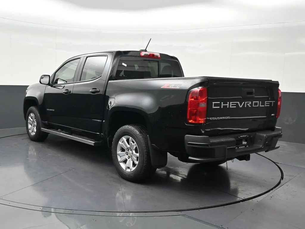 2022 Chevrolet Colorado LT photo 3