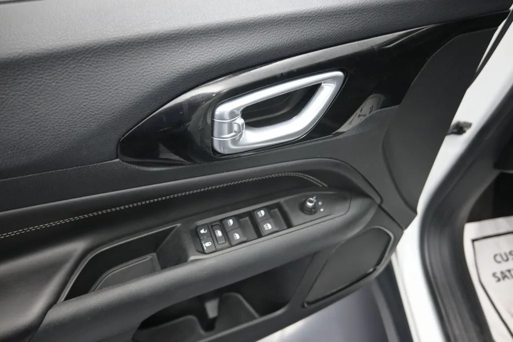 2022 Jeep Compass Latitude photo 10
