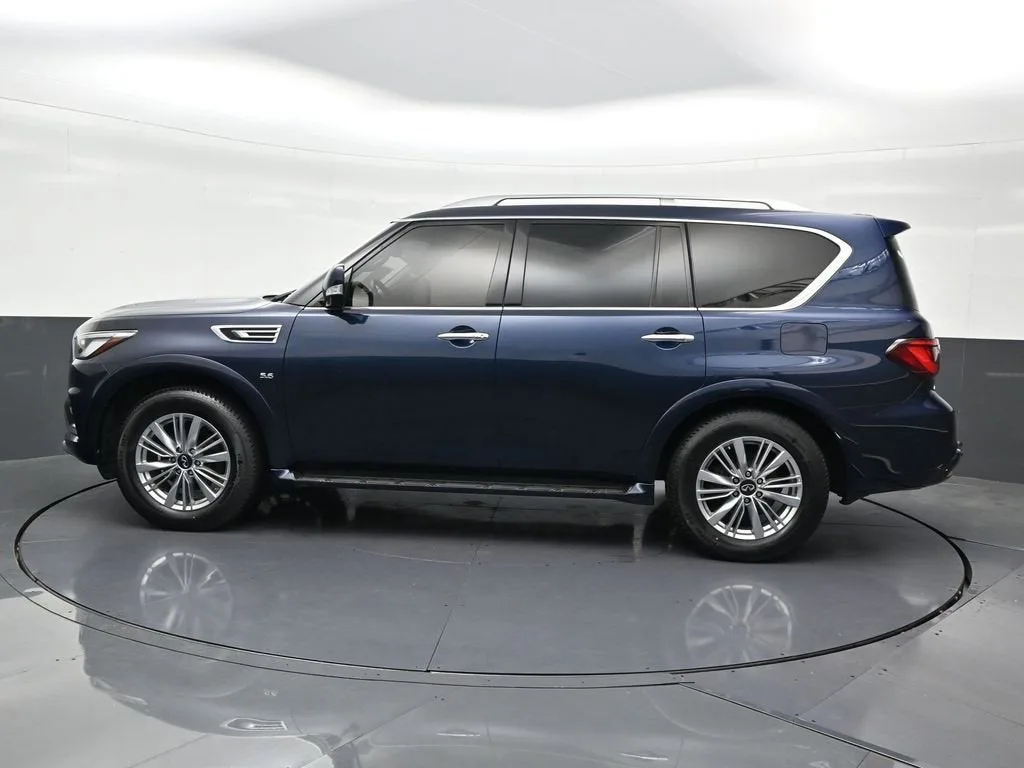 2020 INFINITI QX80 LUXE photo 2