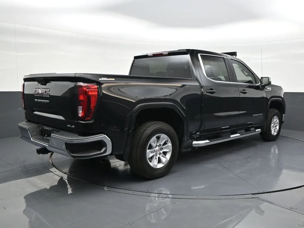 2024 GMC Sierra 1500 SLE photo 5