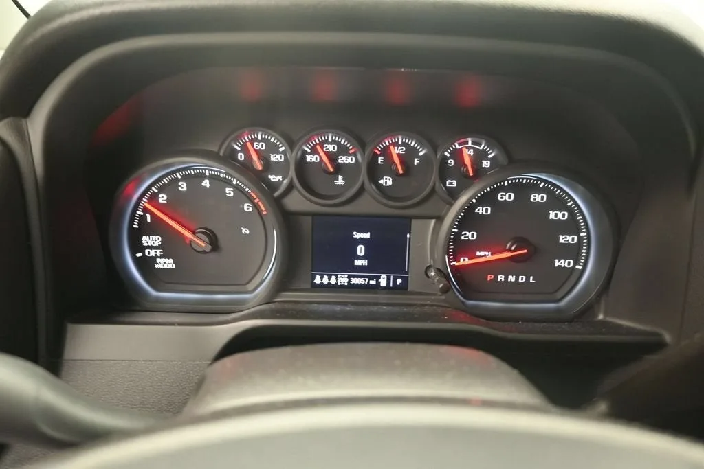 2024 Chevrolet Silverado 1500 Custom Trail Boss photo 11