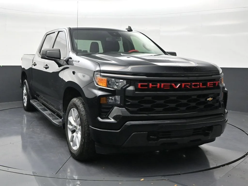 2024 Chevrolet Silverado 1500 Custom photo 7