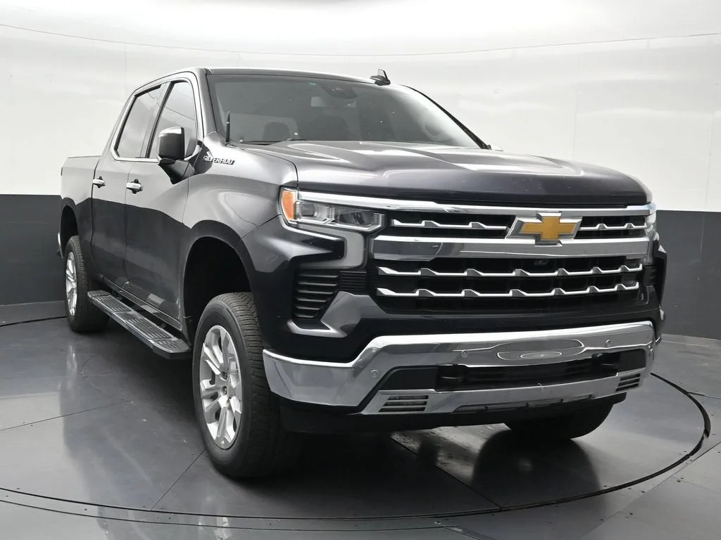 2023 Chevrolet Silverado 1500 LTZ photo 8