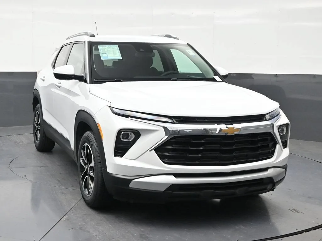2025 Chevrolet Trailblazer LT photo 7
