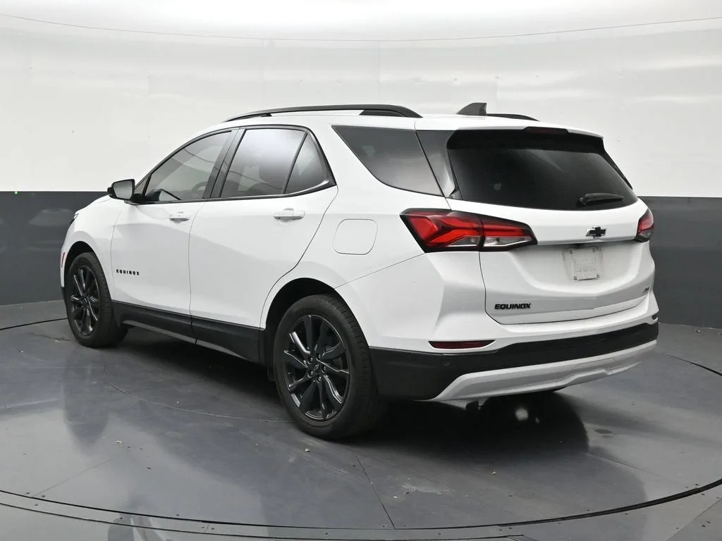 2024 Chevrolet Equinox RS photo 3