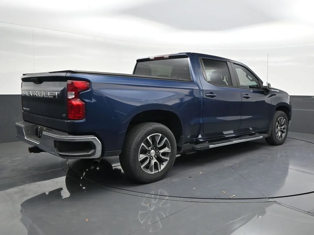 2023 Chevrolet Silverado 1500 LT photo 5