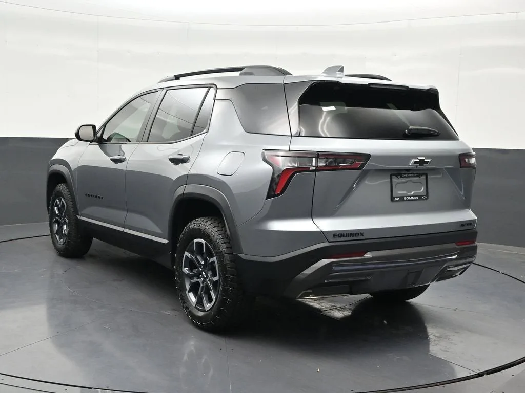 2026 Chevrolet Equinox ACTIV photo 3