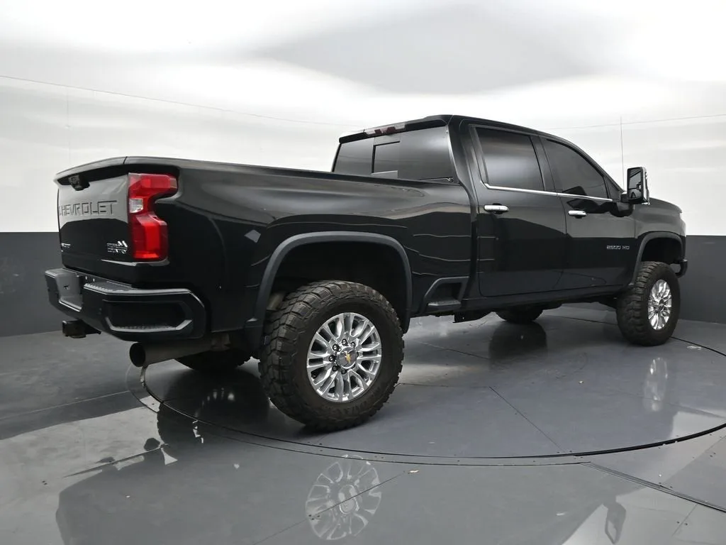 2021 Chevrolet Silverado 2500 HD High Country photo 5