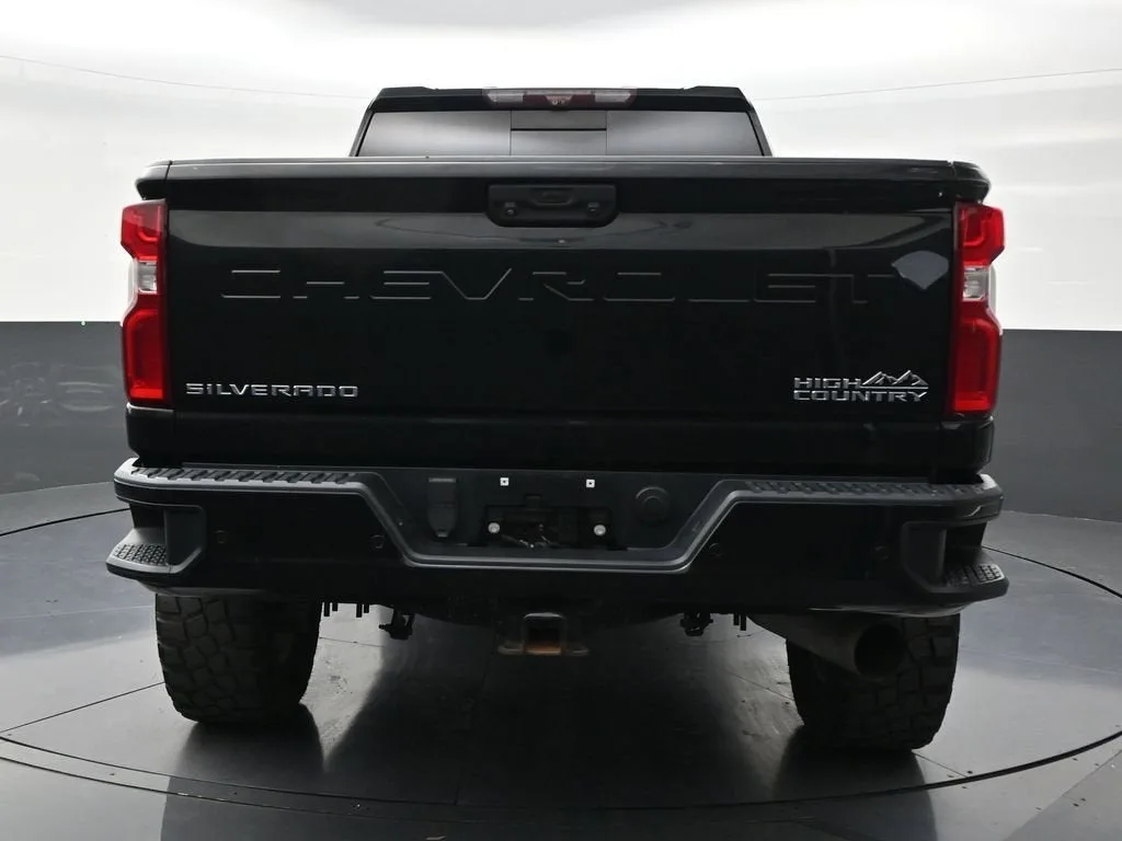 2021 Chevrolet Silverado 2500 HD High Country photo 4