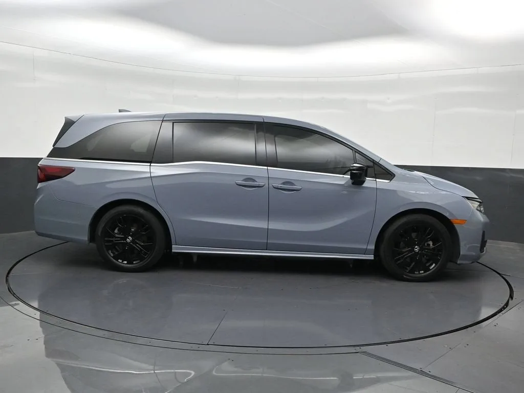 2025 Honda Odyssey Sport-L photo 6