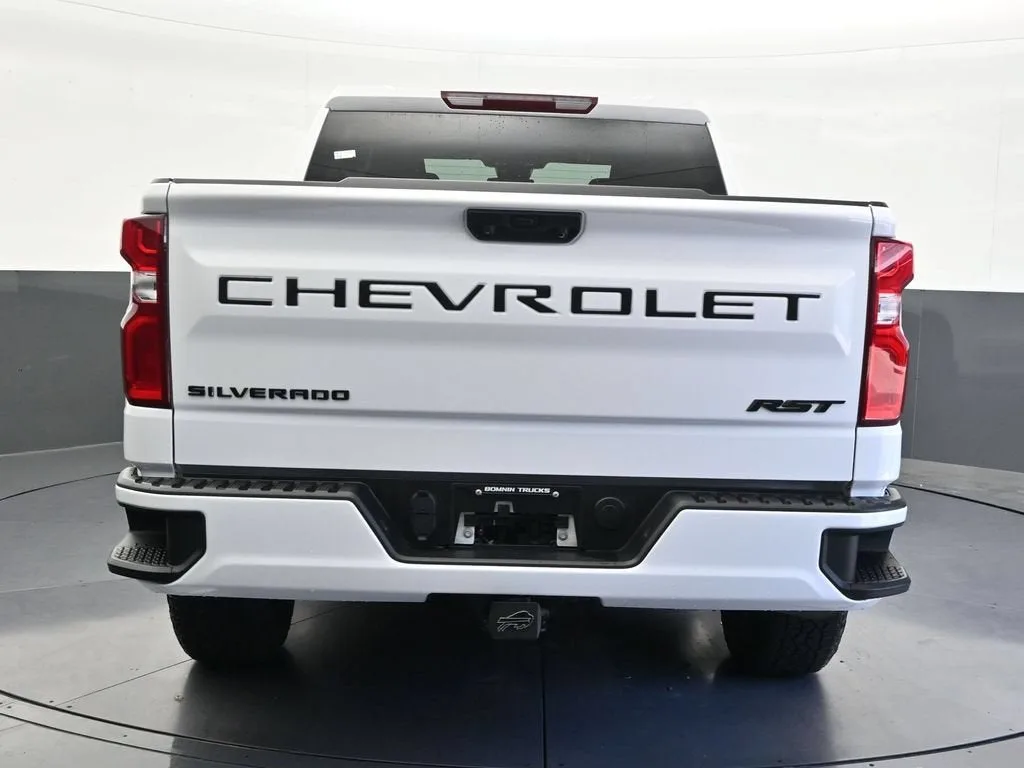 2026 Chevrolet Silverado 1500 RST photo 4