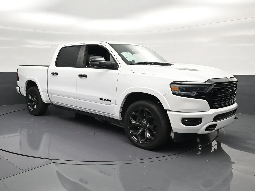 2024 RAM 1500 Limited photo 5