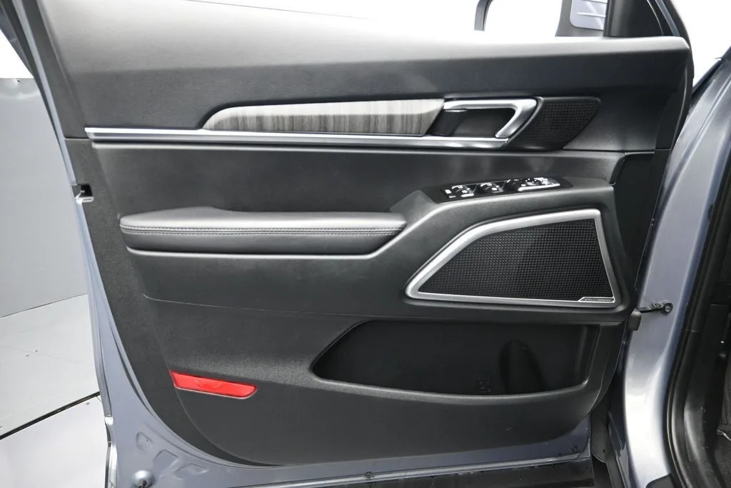 2025 Kia Telluride EX photo 12