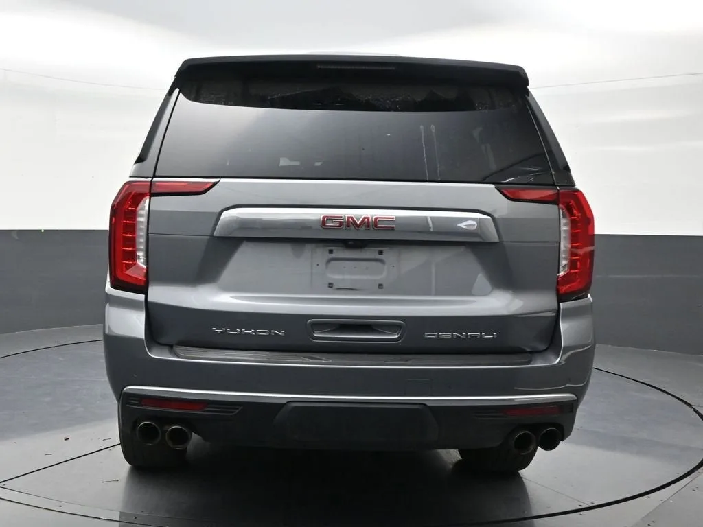 2021 GMC Yukon XL Denali photo 4