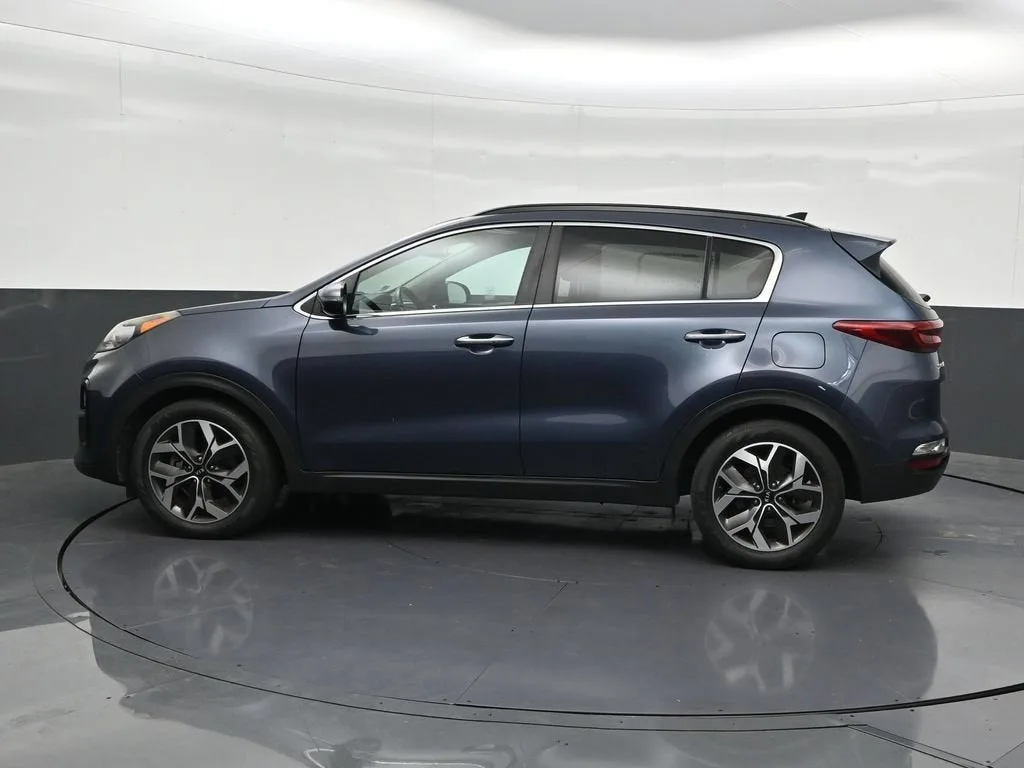 2020 Kia Sportage EX photo 2