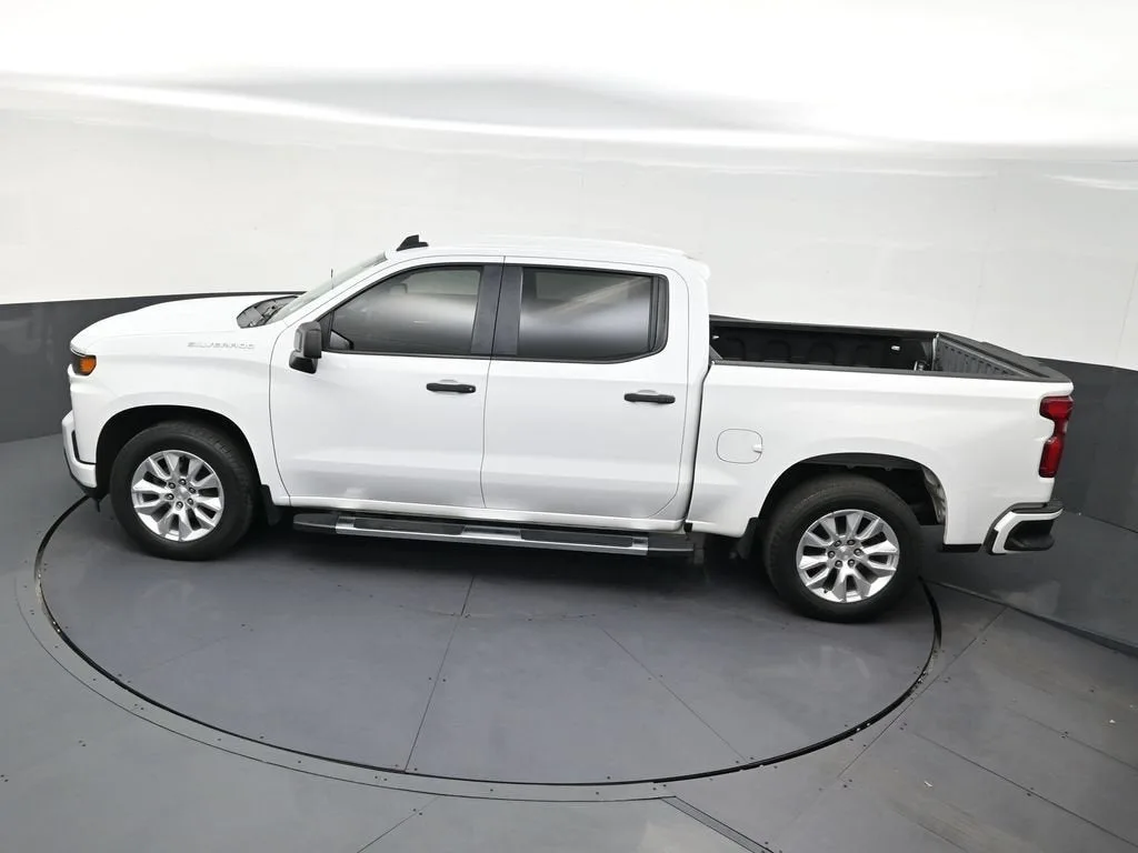 2021 Chevrolet Silverado 1500 Custom photo 12