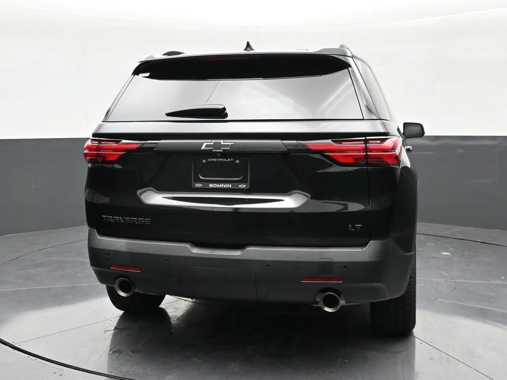 2022 Chevrolet Traverse LT Cloth photo 4