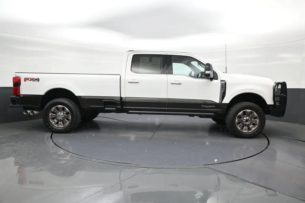 2024 Ford F-250 King Ranch photo 6