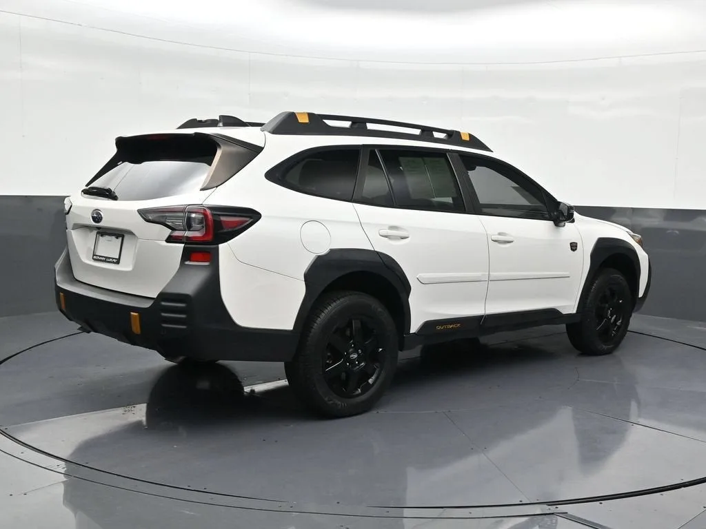 2022 Subaru Outback Wilderness photo 7