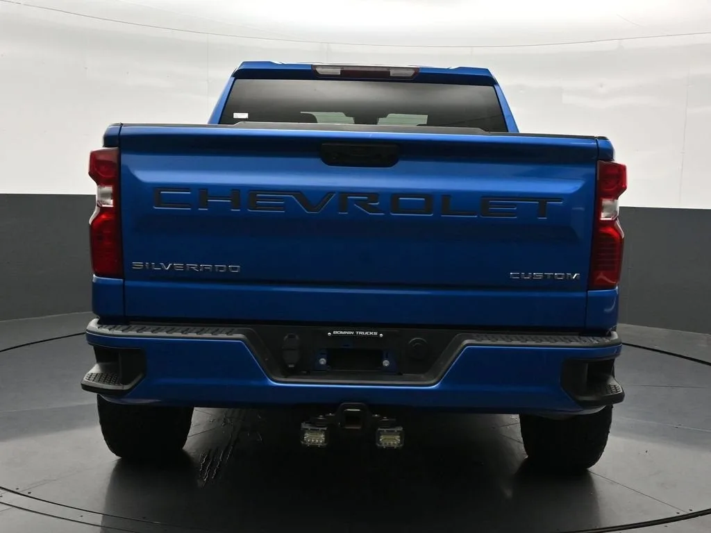 2022 Chevrolet Silverado 1500 Custom photo 4