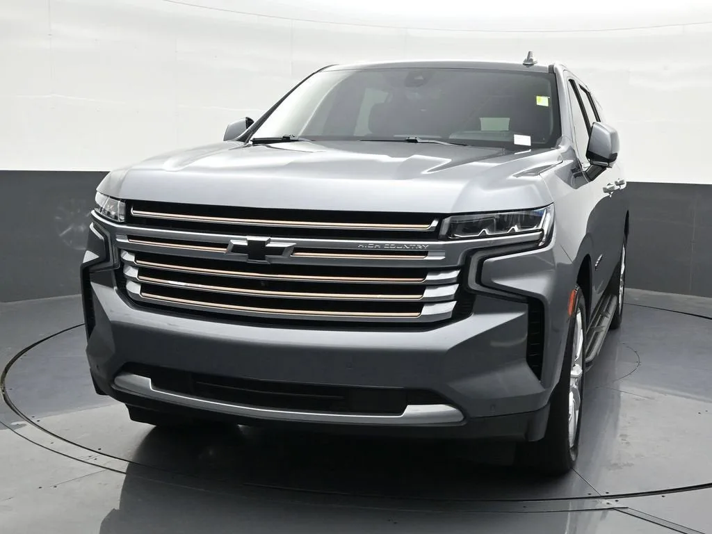 2021 Chevrolet Suburban High Country photo 9