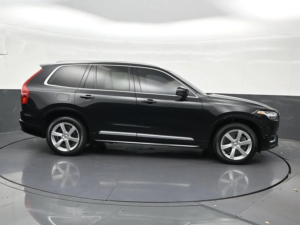 2024 Volvo XC90 B5 Core Bright Theme photo 7